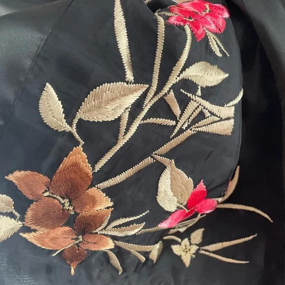 Embroidered black scarf shawl event wrap - Picture 6 of 8